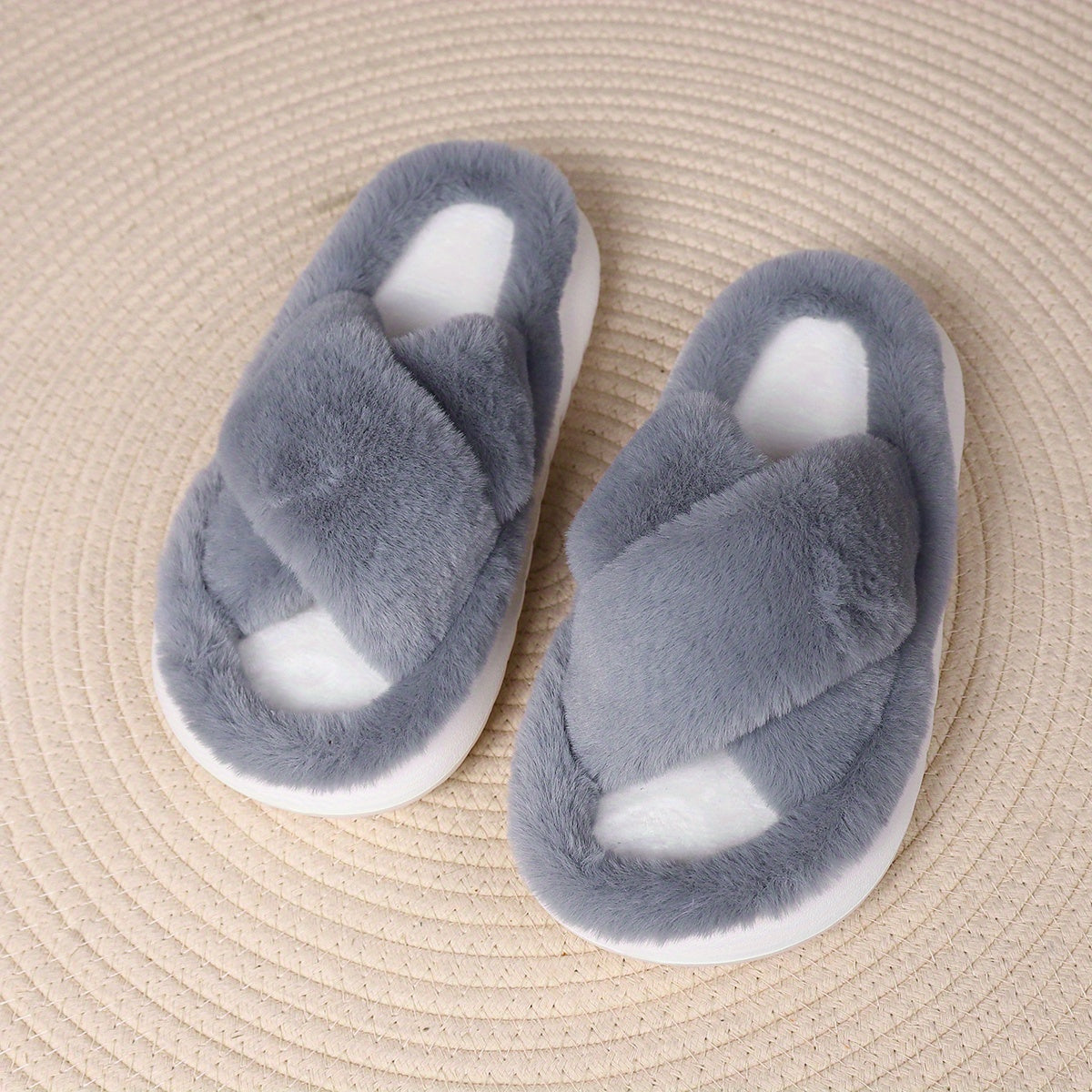 Women'S Plush Faux Fur Slippers with Thick EVA Sole - Soft Indoor House Shoes, All-Season Comfort, Slip-On Design & Fabric Lining for Home Lounge & Casual Wear, Comfy Shoes, Cozy Footwear, Stylish Footwear, Comfortable Footwe