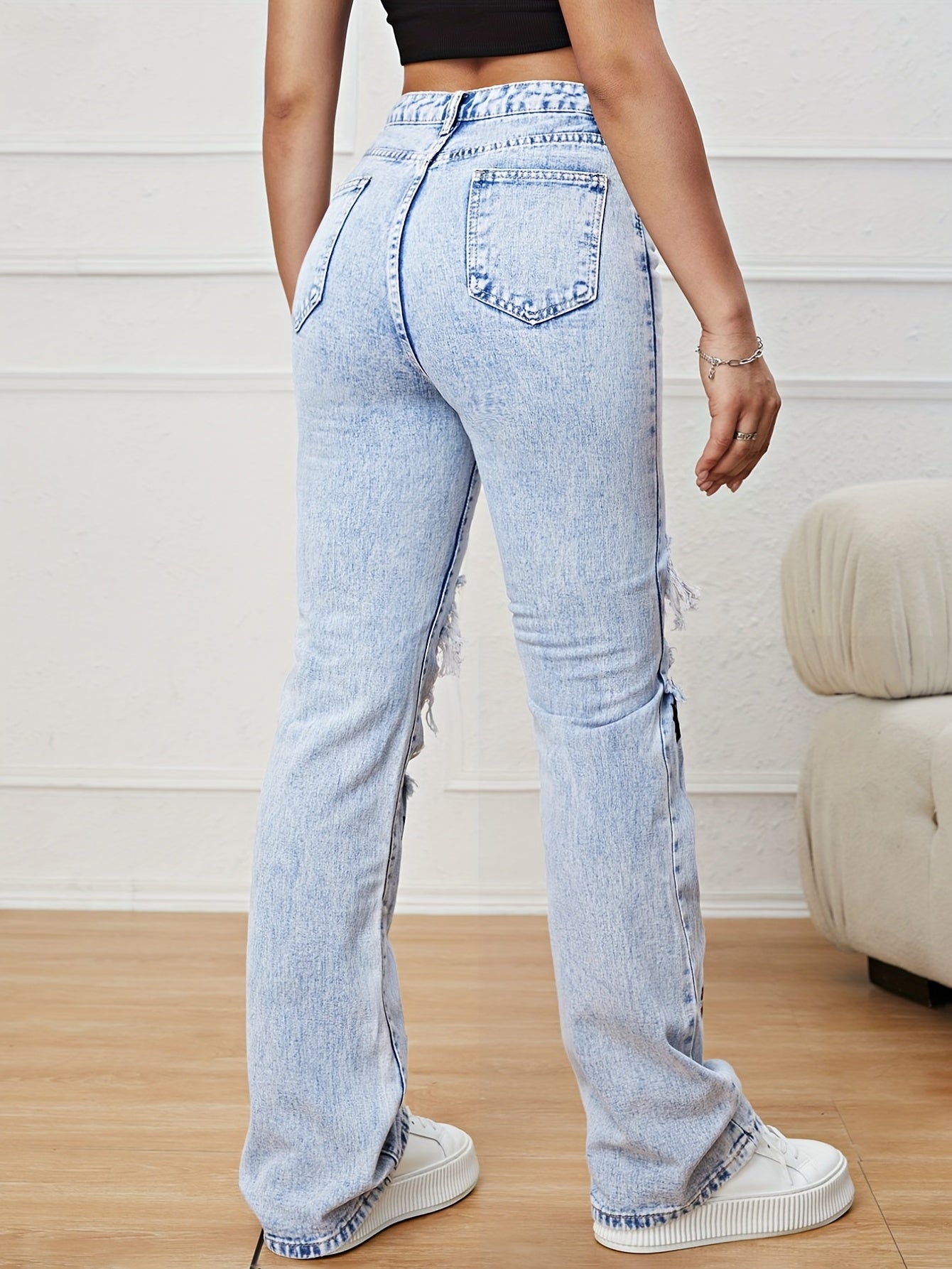 Chic Floral High-Waist Ripped Jeans - Distressed Straight Fit Denim with Pockets for Casual Spring to Fall Wear