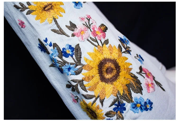 Stretch Flared Jeans Embroidery Flower Design Women Denim Pants Boot Cut Wide Leg Trousers Vintage Runway Bell Bottom Harajuku