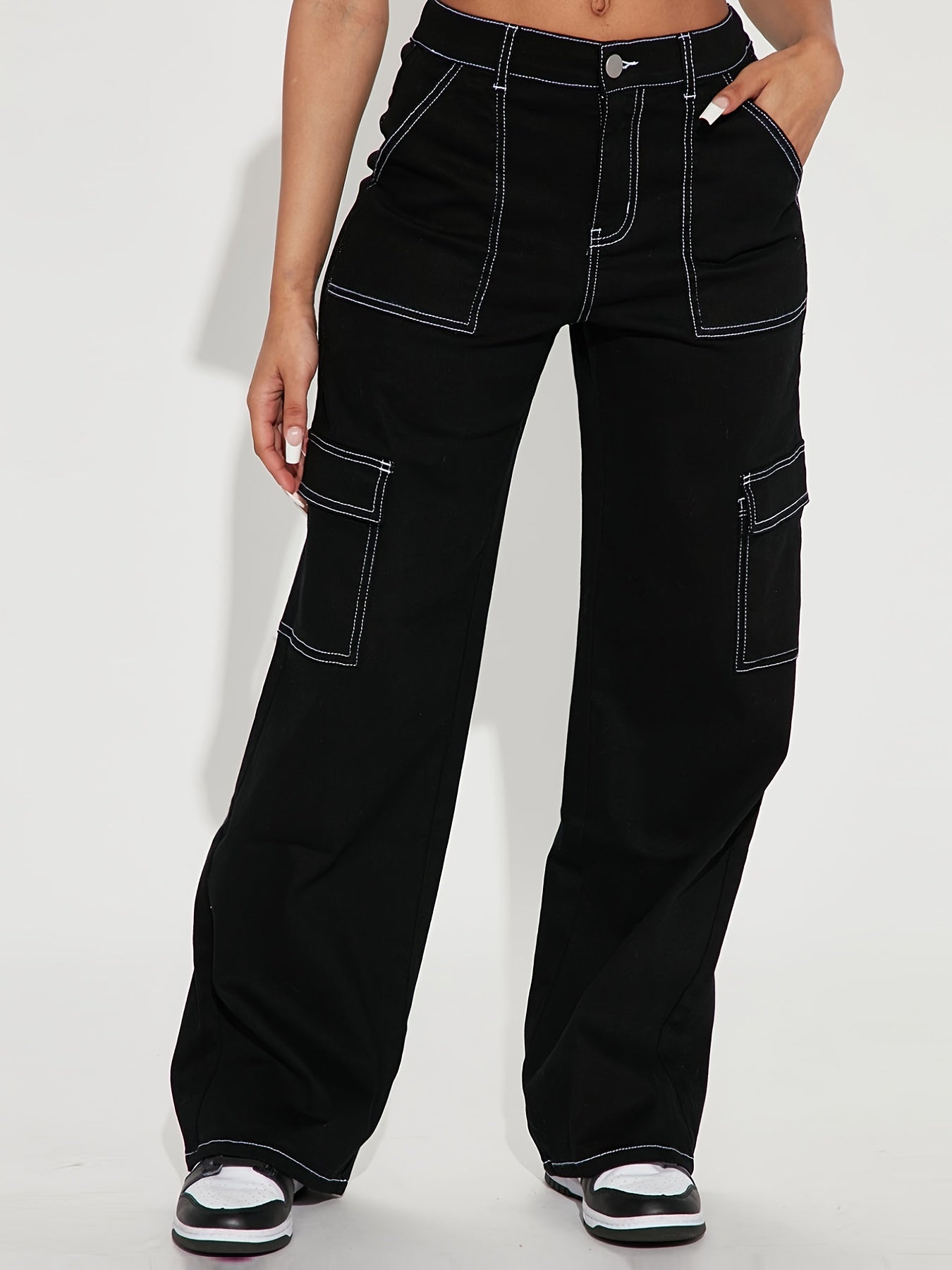 Y2K Kpop-Inspired Women’s Cargo Denim Jeans - Black with Striking White Contrast Seams, Multi-Pocket Design - Zipper & Button Closure, Comfortable & Trendy for Casual Outings